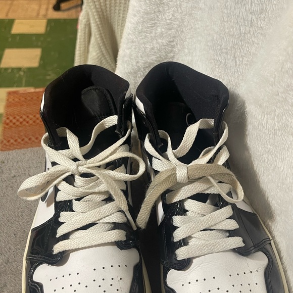 Nike jordan 1s high tops size 8 men’s lightly loved very minimal creasing. - Picture 4 of 9